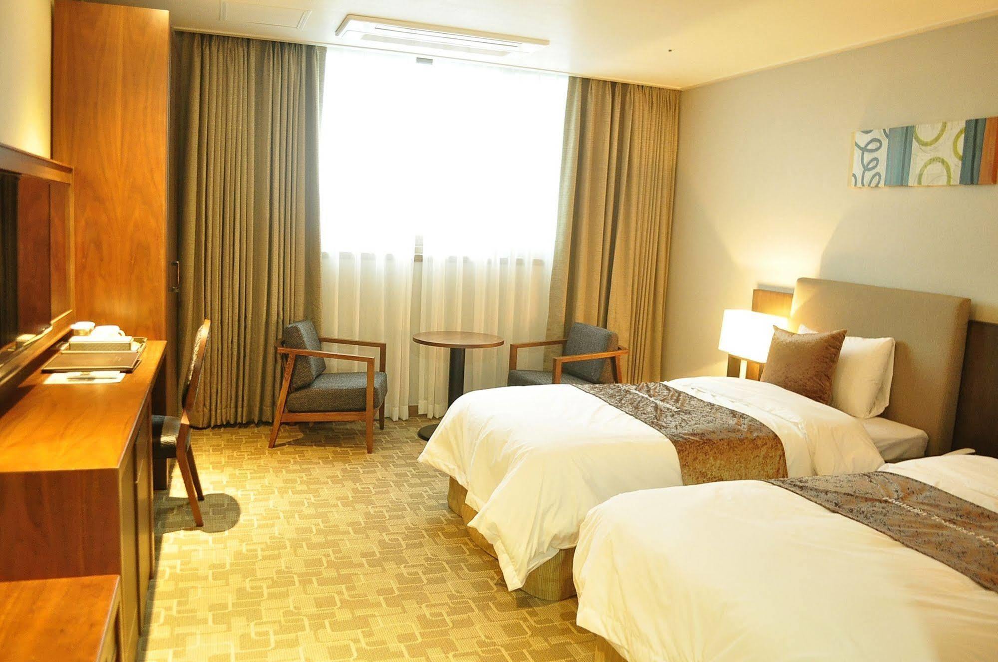 Hyunjin Tourist Hotel Tonghae Luaran gambar