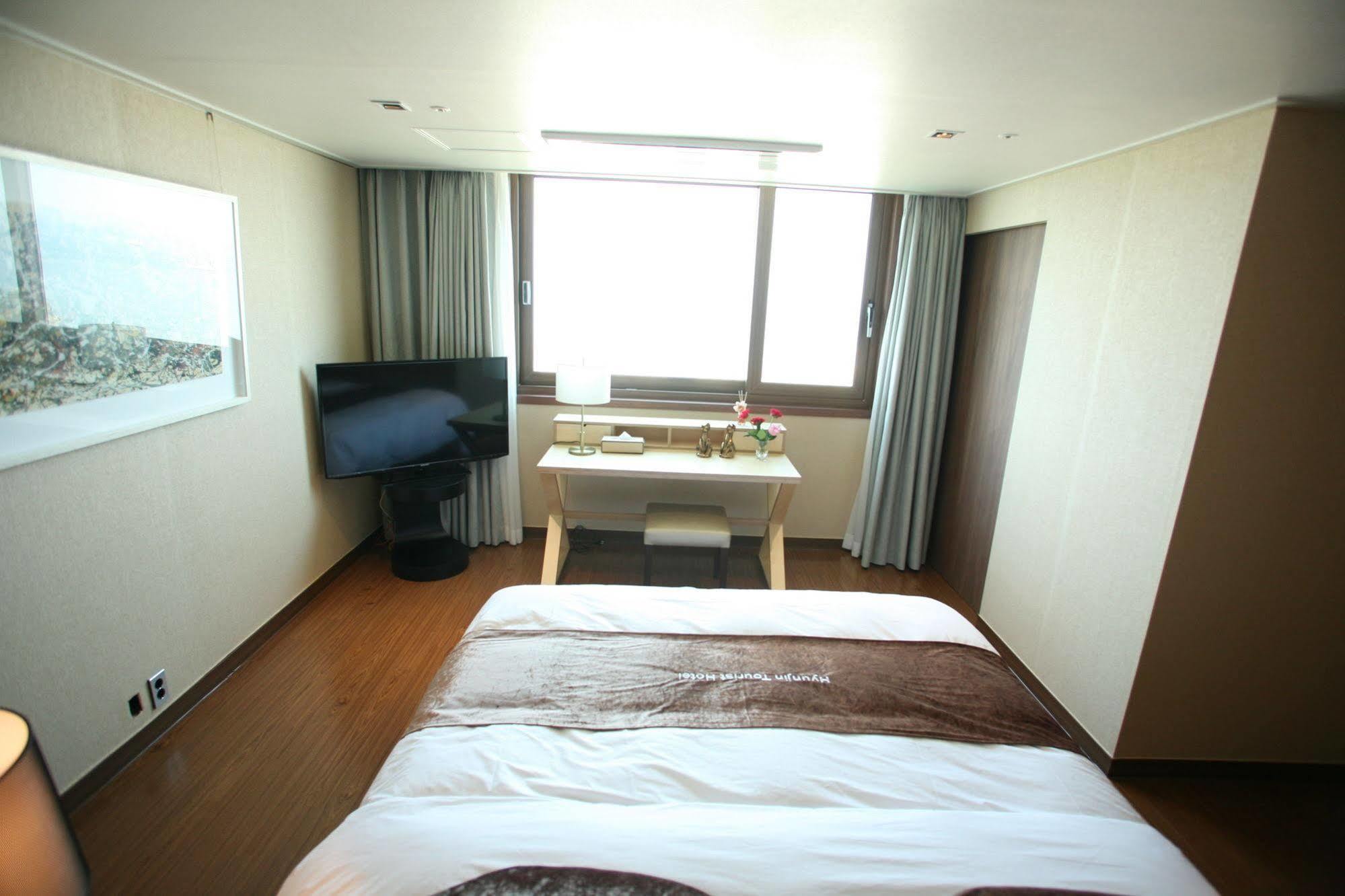 Hyunjin Tourist Hotel Tonghae Luaran gambar
